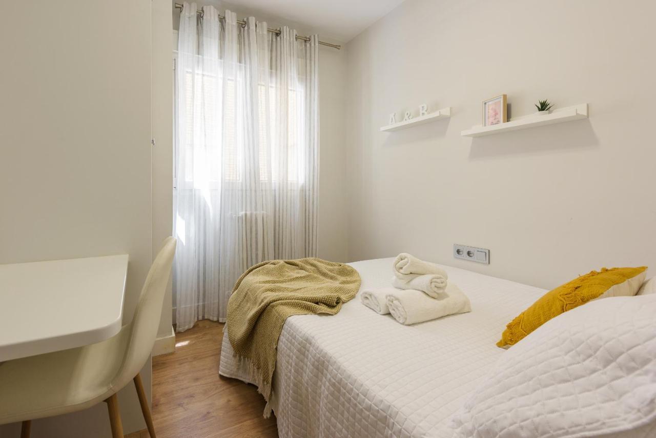Apartamento Centrico Parking Aire Acondicionado Y Wifi Гранада Екстер'єр фото